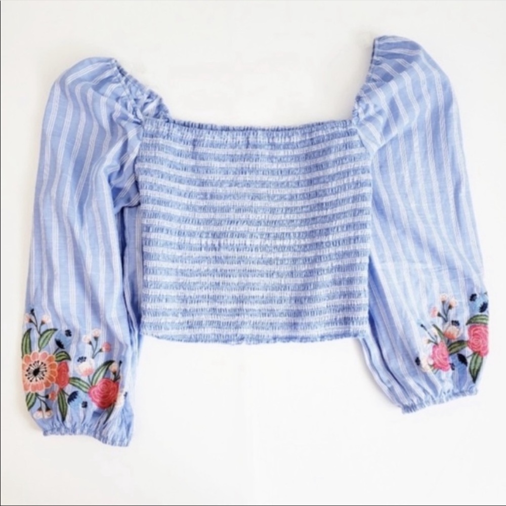 Floral Embroidered Smocked Crop Top - Picture 3 of 5